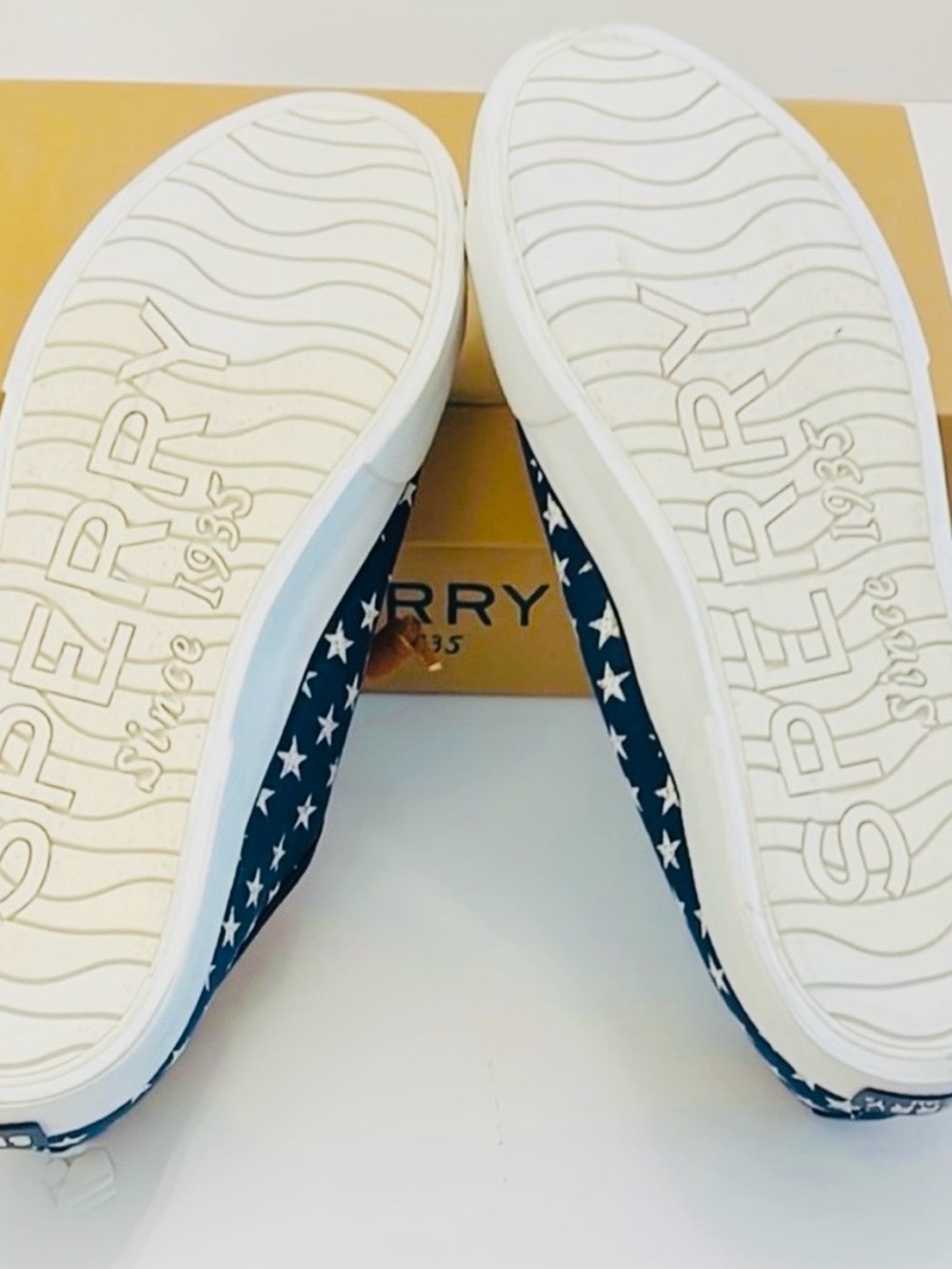 Sperry Chic Navy Pier View Stars Print Canvas Sneakers with Tan Laces Size 7 1/2 - Picture 7 of 7